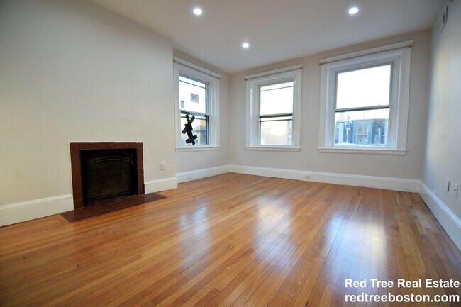 48 Gloucester St, Unit 2 in Boston, MA - Building Photo - Building Photo