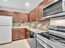 614 NW 13th St in Boca Raton, FL - Building Photo