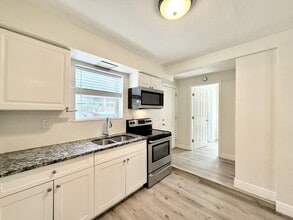 725 21st Ave S in St. Petersburg, FL - Building Photo - Building Photo