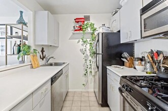 445 W 19th St in New York, NY - Building Photo - Building Photo