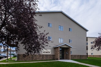 Aspen Ridge in Fargo, ND - Foto de edificio - Building Photo