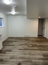 12521-12577 77 St NW in Edmonton, AB - Building Photo - Building Photo