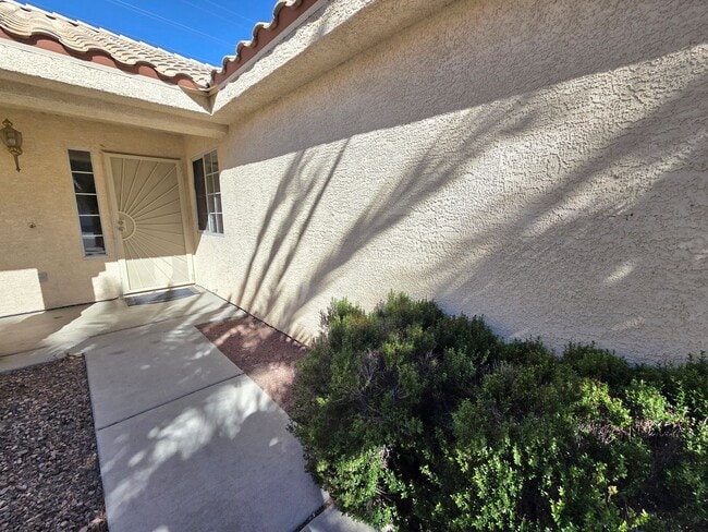 3651 Yorba Linda Dr in Las Vegas, NV - Building Photo - Building Photo