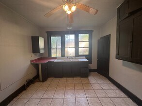 518 Bryan Ave in Danville, IL - Building Photo - Building Photo