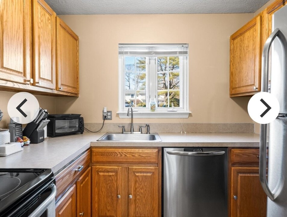 2 Janet Rd in Easton, MA - Building Photo