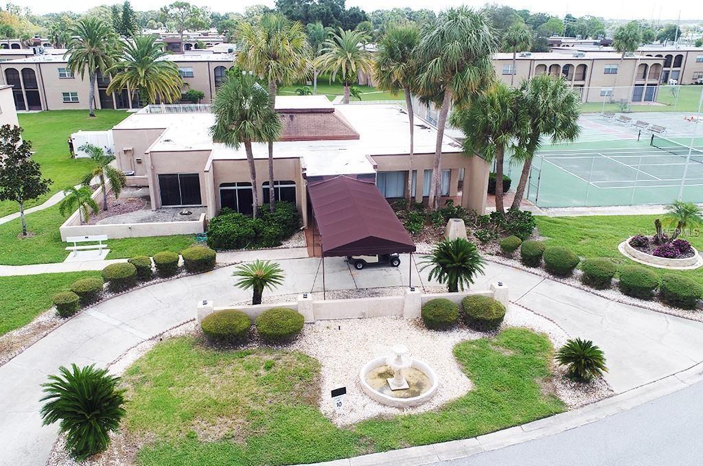 7701 Starkey Rd, Unit 737 in Seminole, FL - Building Photo