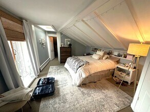 38 W Cedar St in Boston, MA - Building Photo - Building Photo