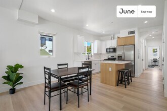 1321 N June St in Los Angeles, CA - Building Photo - Building Photo