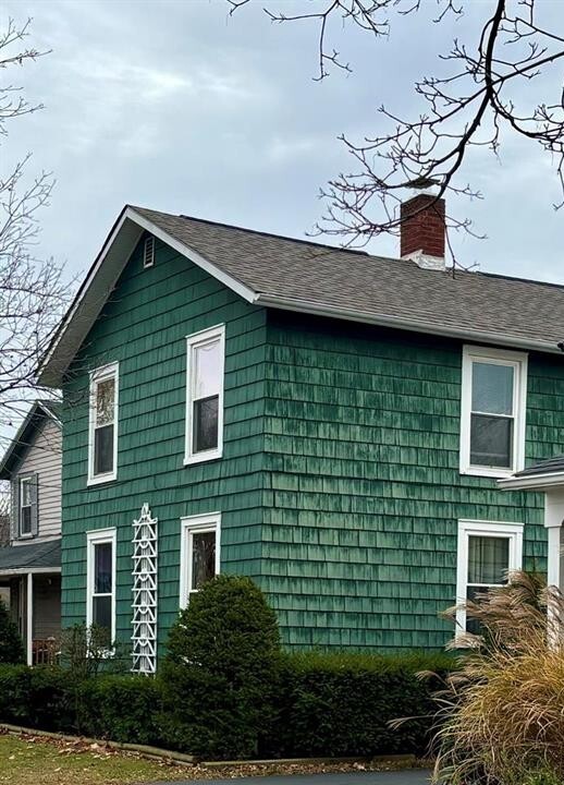 property at 305 Steuben St