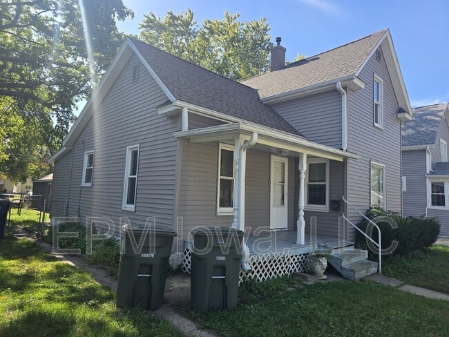 709 Kern St in Waterloo, IA - Building Photo - Building Photo