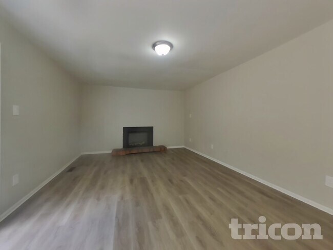 8609 Undermire Ct in Bowie, MD - Foto de edificio - Building Photo