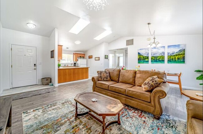 4190 Hillside Ct in Eureka, CA - Building Photo - Building Photo