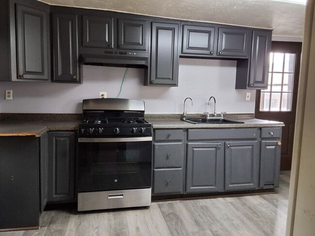 119 Thompson St in Poughkeepsie, NY - Building Photo - Building Photo