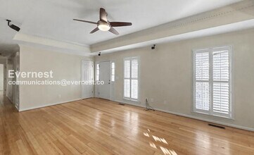 1050 Independence Ct in Alabaster, AL - Building Photo - Building Photo