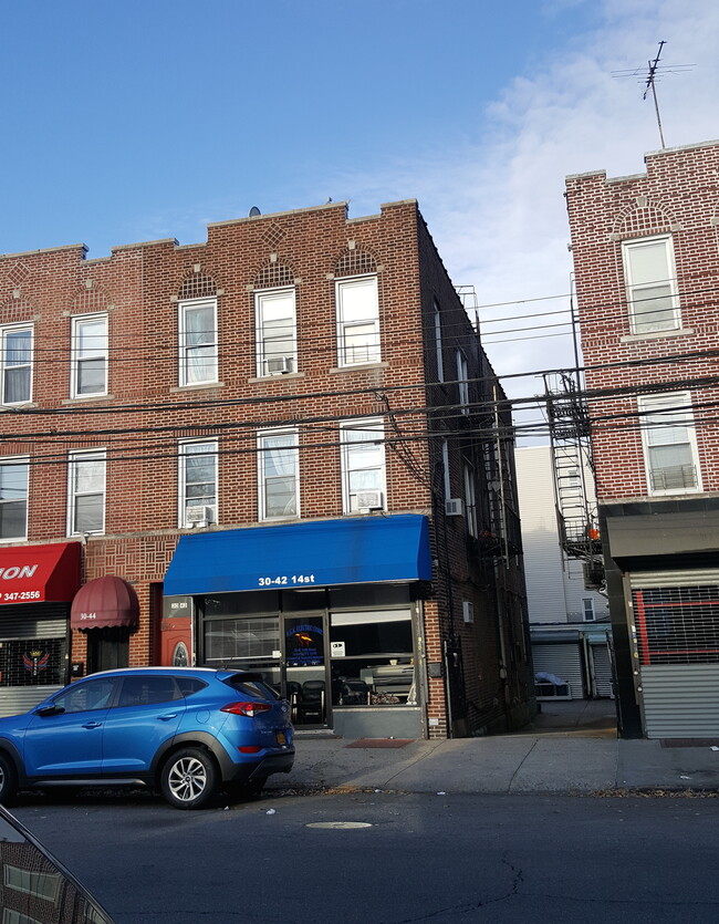 Mixed Use 5 Family + Store with 2.5  Garage in Astoria, NY - Building Photo - Building Photo