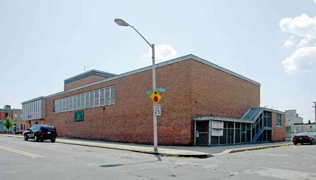 Canton Flats in Baltimore, MD - Foto de edificio - Building Photo