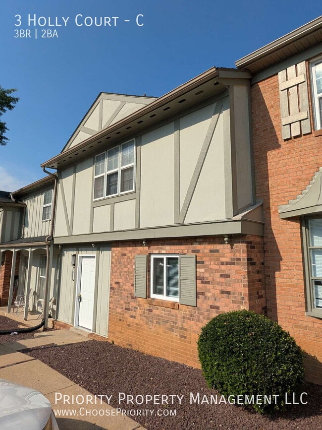 property at 3 Holly Ct