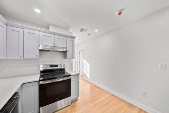 417 Commercial St in Weymouth, MA - Building Photo - Building Photo