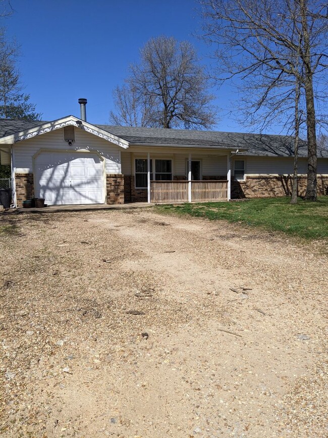 property at 14463 Tailor Rd