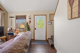 610 Traci Ln in Swanton, MD - Building Photo