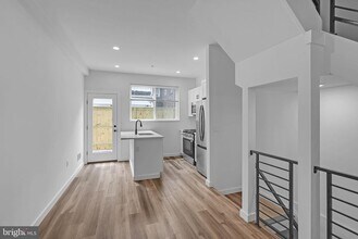 1526 W Seybert St in Philadelphia, PA - Building Photo - Building Photo