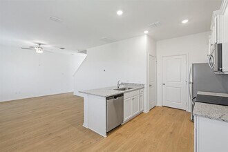 317 Carmel Cyn Trl in Jarrell, TX - Building Photo - Building Photo