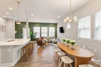 9912 E 61st Ave, Unit SI ID1459474P in Denver, CO - Foto de edificio - Building Photo