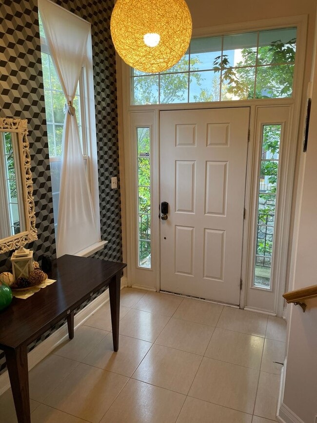 3826 Watkins Mill Dr in Alexandria, VA - Building Photo - Building Photo