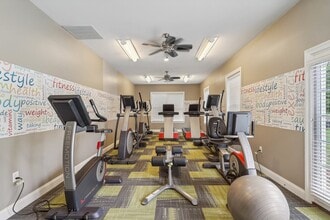 Andrews Ridge Apartments in Suitland, MD - Foto de edificio - Building Photo