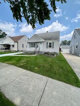 19621 Avalon St in St. Clair Shores, MI - Building Photo - Building Photo