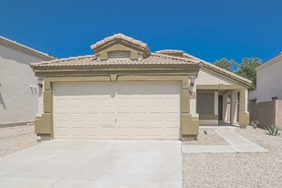 11476 W Madisen Ellise Dr in Surprise, AZ - Building Photo
