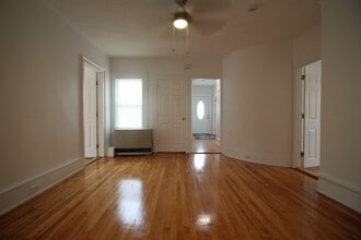 105 Washington St, Unit 1 in Marlborough, MA - Building Photo - Building Photo