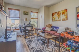 565 1st St in Hoboken, NJ - Building Photo - Building Photo