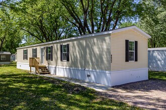 Marion Community MHP in Sioux Falls, SD - Building Photo - Building Photo