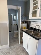 81 Hagen Ave, Unit Garage Apt in North Tonawanda, NY - Foto de edificio - Building Photo