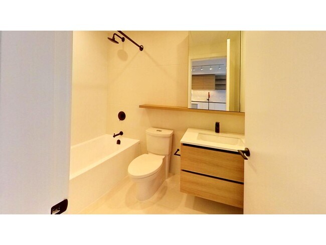 10448 University Dr in Surrey, BC - Building Photo - Building Photo