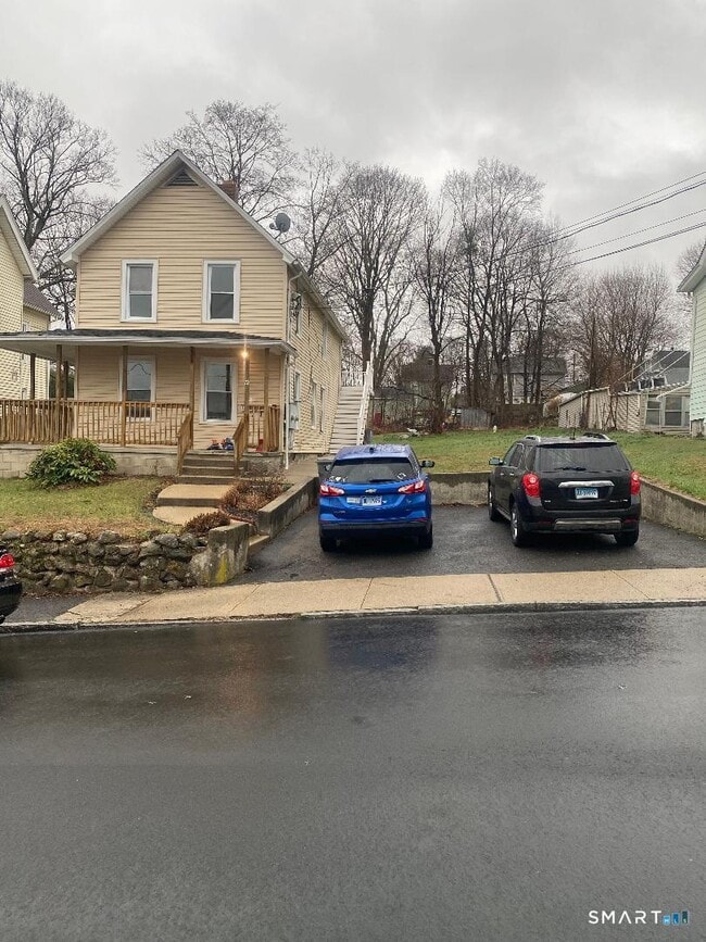 property at 72 Walnut St