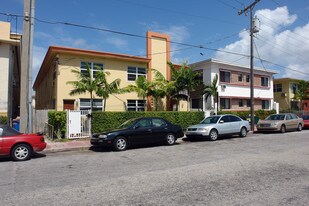6930 Bryon Ave in Miami Beach, FL - Building Photo