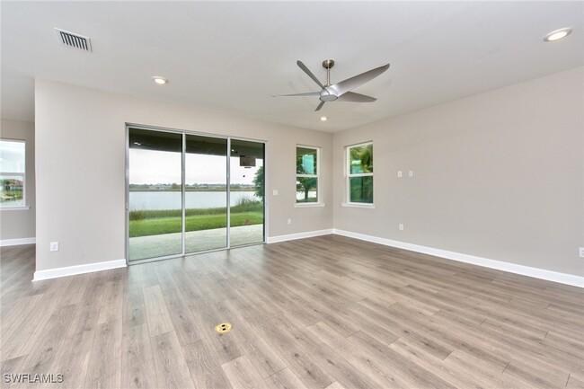 2091 Grove Dr in Naples, FL - Building Photo - Building Photo