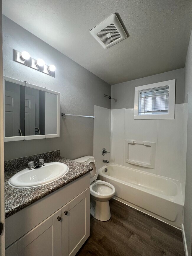 Briar Rose Apartments in Portland, OR - Building Photo - Building Photo