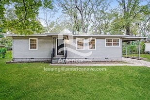 3027 Woodside Dr in Jackson, MS - Building Photo