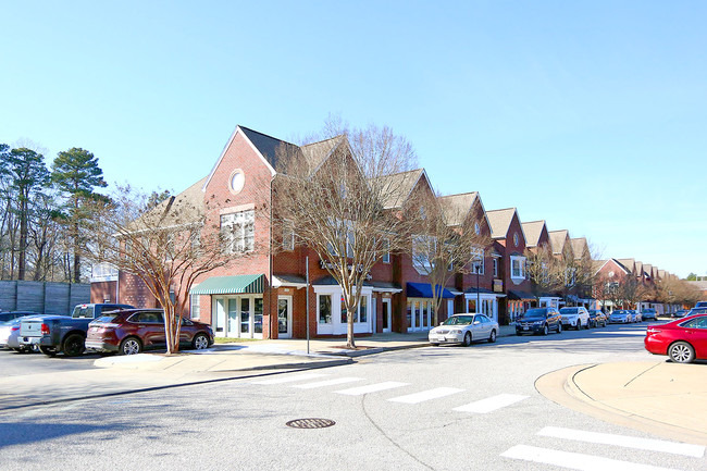 141-165 Herman Melville Ave in Newport News, VA - Building Photo - Building Photo