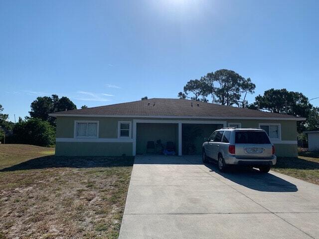 4642 Golfview Blvd in Lehigh Acres, FL - Building Photo