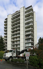 Place On The Park in Burnaby, BC - Building Photo - Building Photo