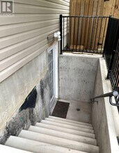 60 Sasco Way in Essa, ON - Building Photo - Building Photo