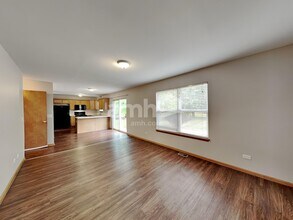 1907 Westmore Grove Dr in Plainfield, IL - Foto de edificio - Building Photo