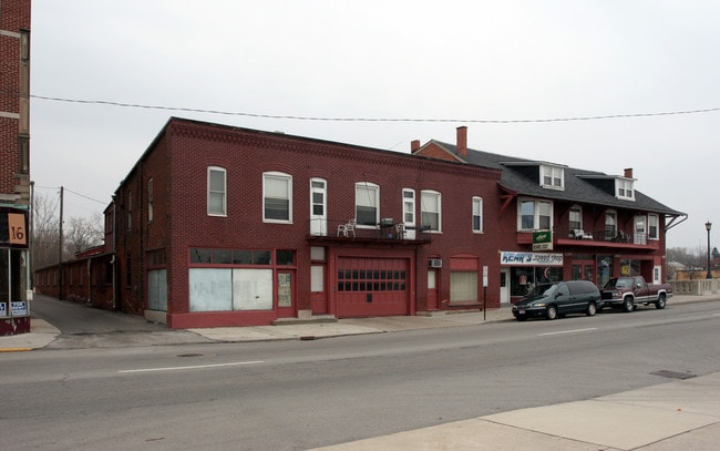 6 E Market St in Tiffin, OH - Building Photo - Building Photo
