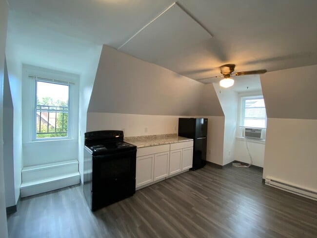 130 S Bryant Ave in Pittsburgh, PA - Building Photo - Building Photo