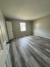 4206 Delbert Ave, Unit C in Durham, NC - Building Photo - Building Photo
