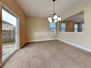 8821 Shadowglen Dr in North Charleston, SC - Building Photo - Building Photo